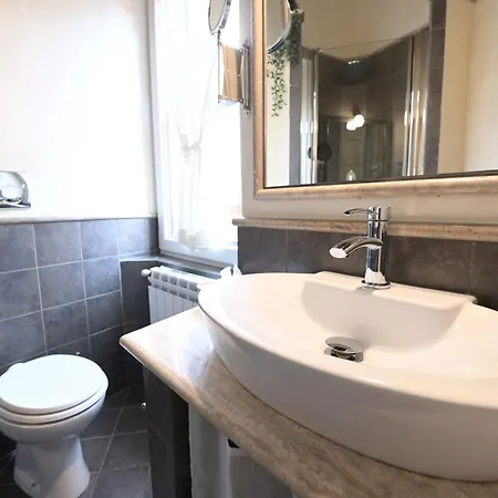 Apartment Di F & E
